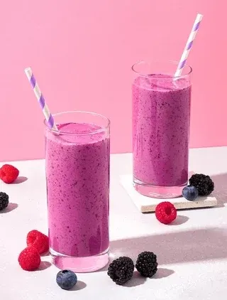 Cardamom Apple Berry Smoothie