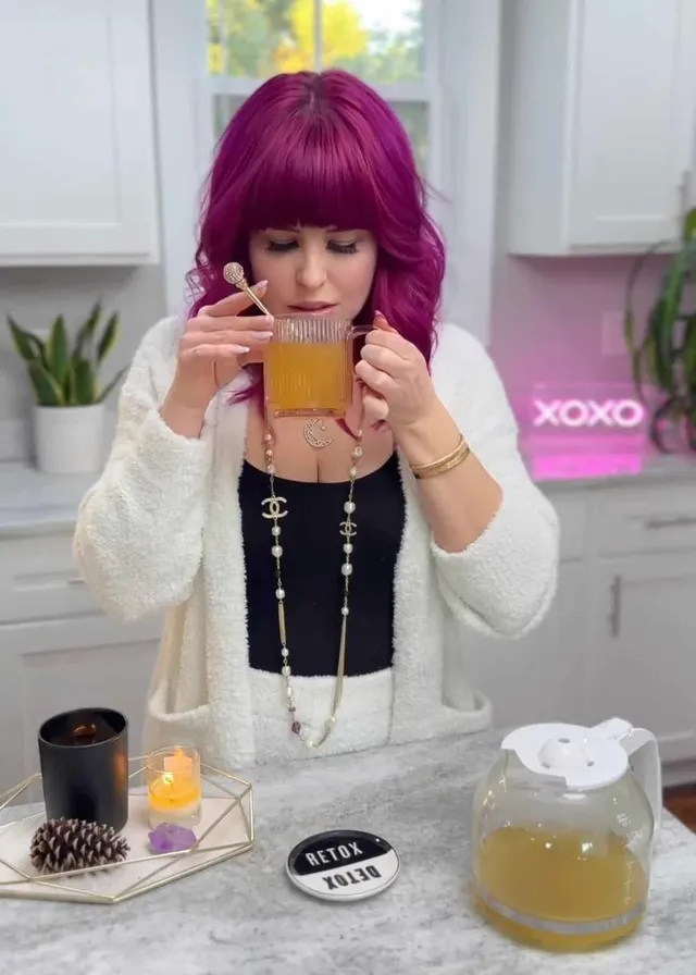 Kardashian Apple Tea (it’s worth the hype)