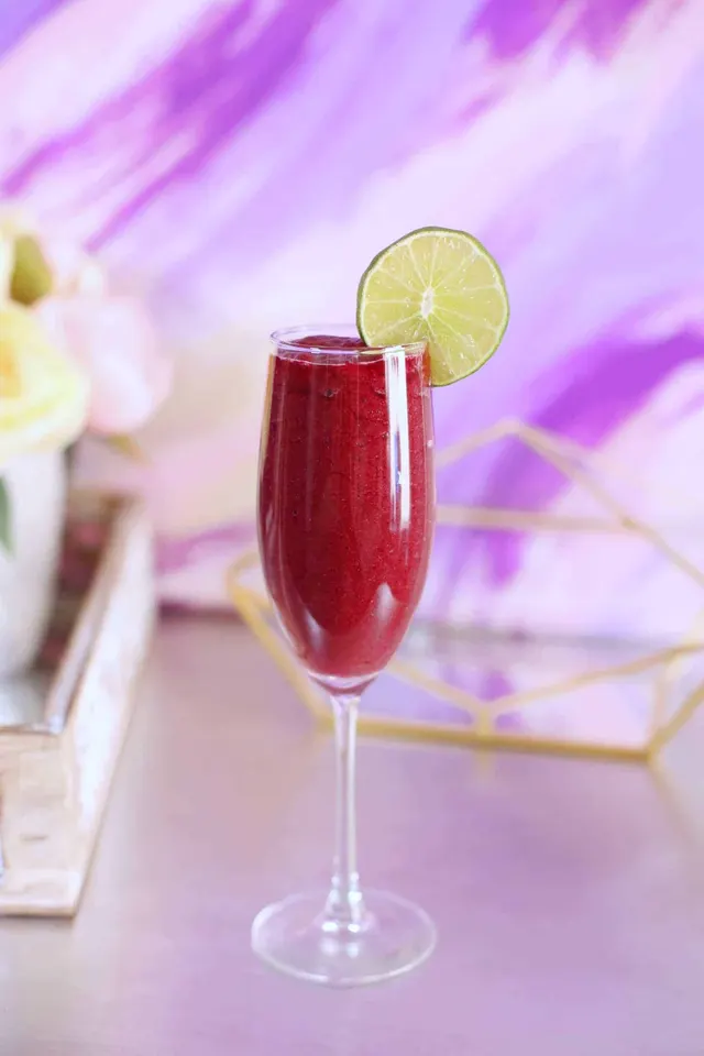 Pretty Pomegranate Smoothie