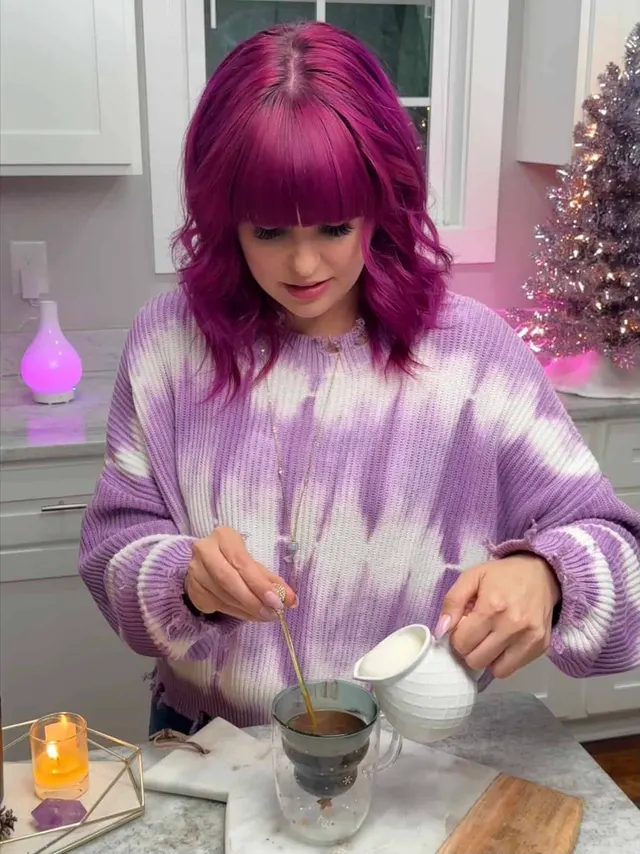 Starbucks Copycat Gingerbread Latte Featuring Teeccino