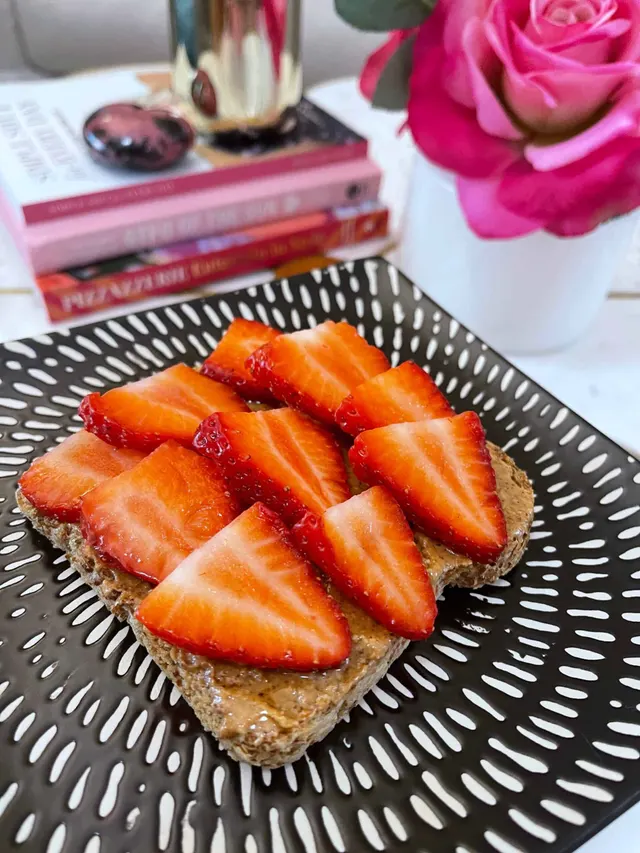 Strawberry Toast