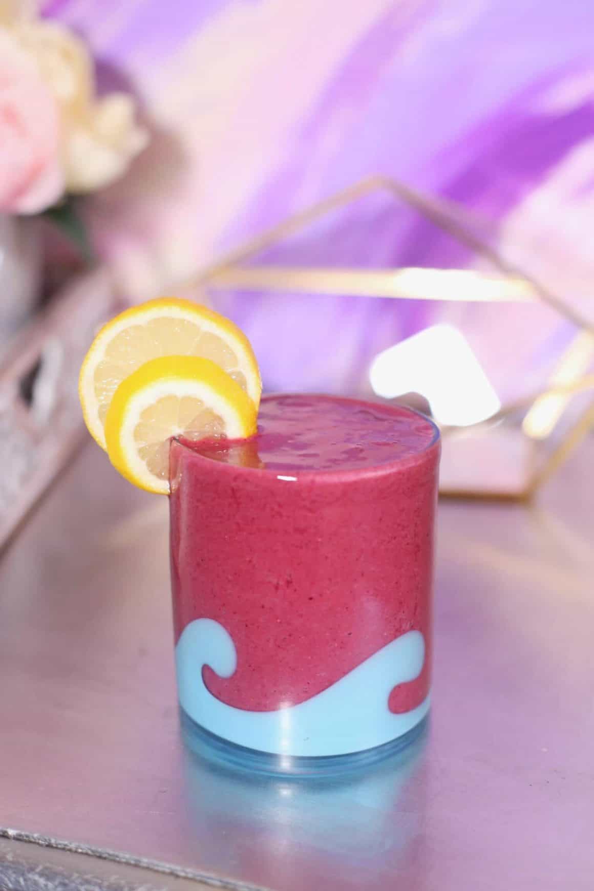 mint mixed berry smoothie