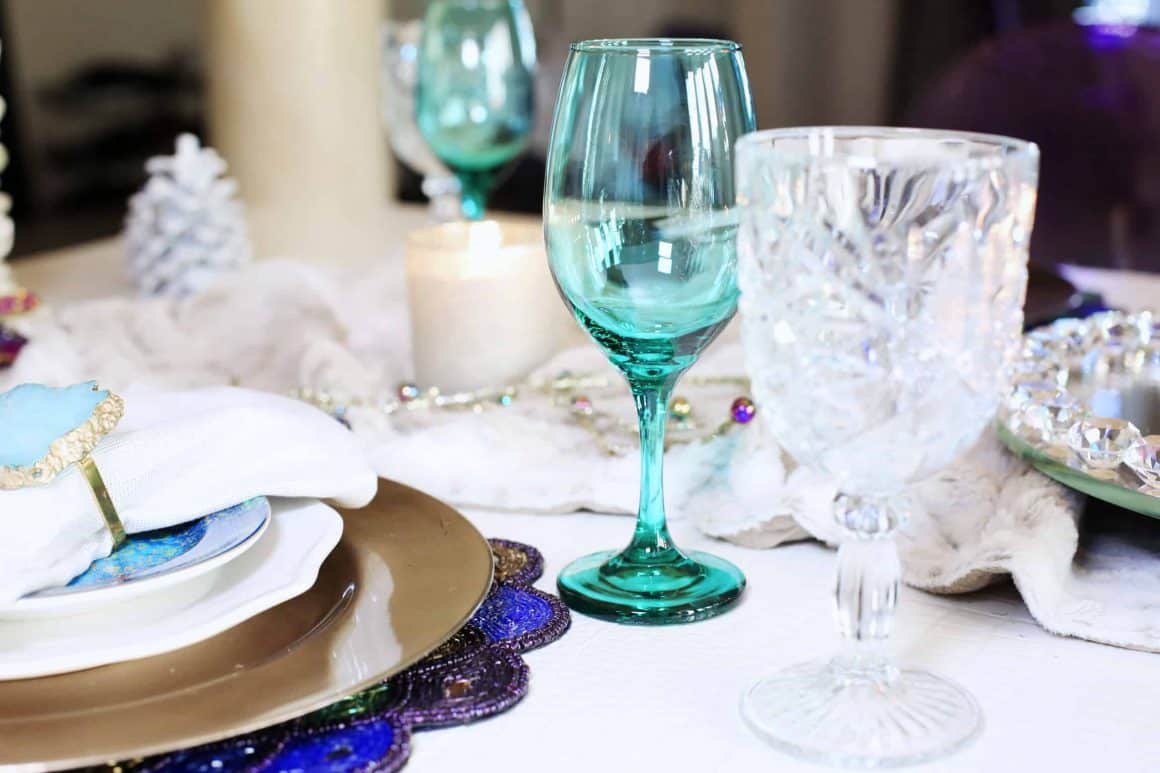Winter Holiday Tablescape