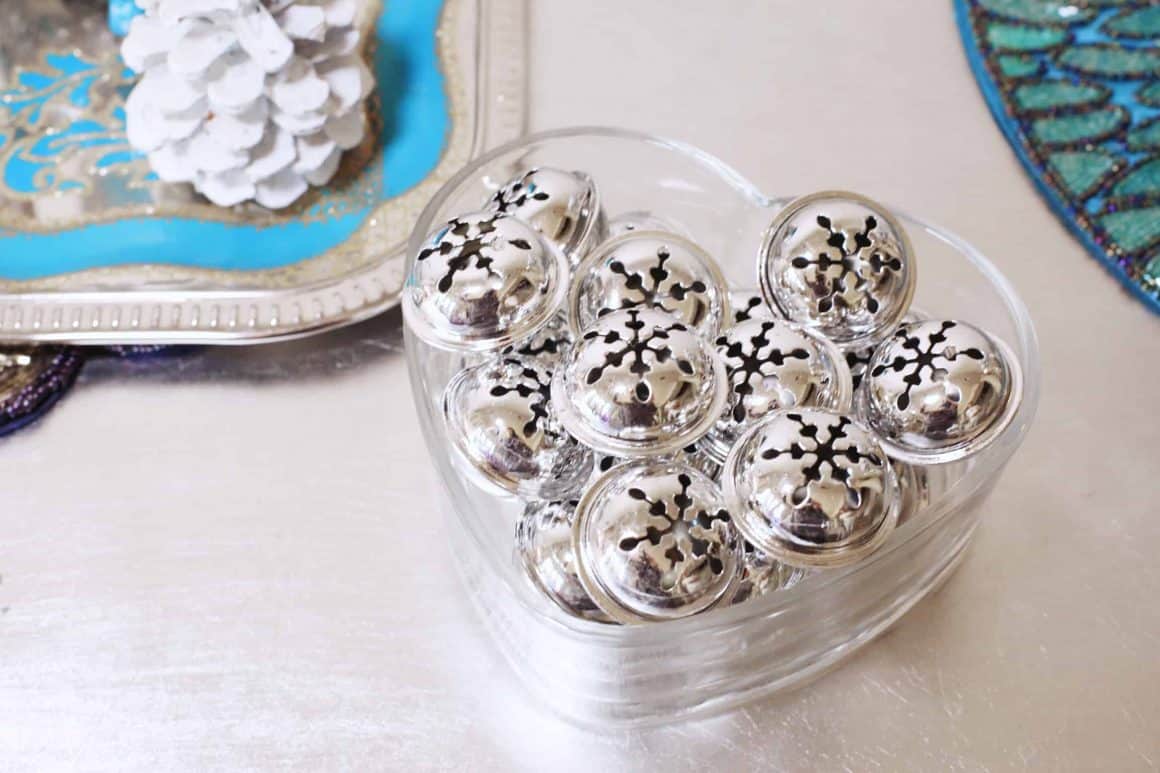 Winter Holiday Tablescape