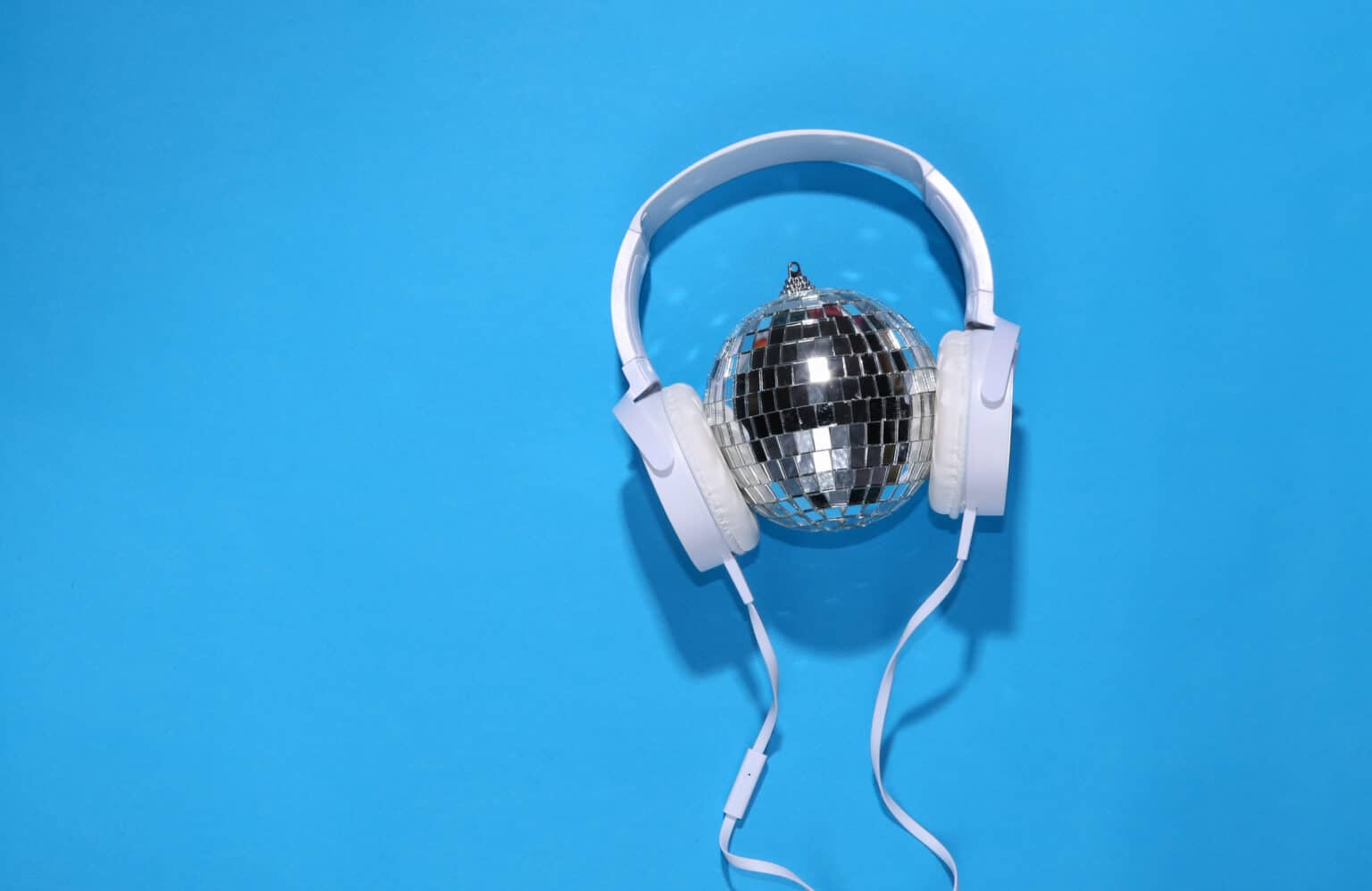 Mom Hack: Disco Bath Time – Featuring Think
